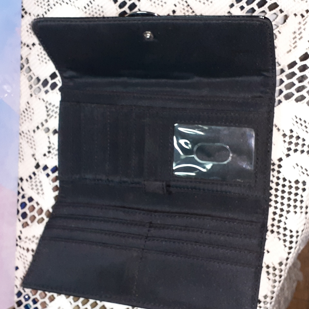 Nine West Womens Wallet Black Faux Snake Skin - Picture 4 of 4